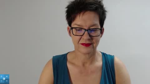 Snapshot of sofie_velvet chatting on September 2025 05:17:02 AM Sofie Velvet online show from September 2025 05:17:02 AM