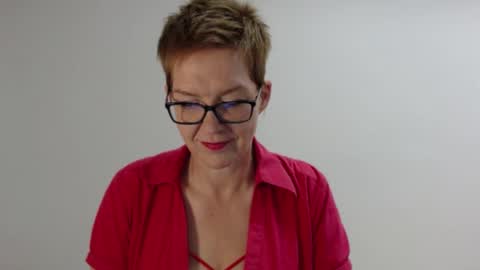 Sofie Velvet online show from April 2026 06:53:01 AM