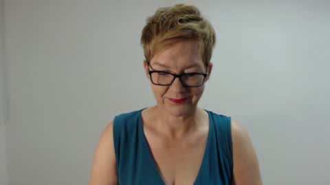 Sofie Velvet online show from July 2026 07:50:01 AM