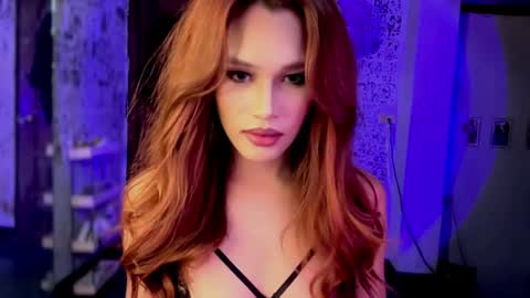 Sofie online show from July 2026 03:04:01 PM