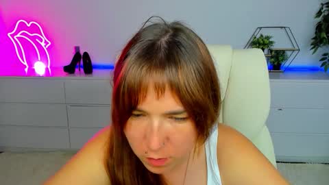 sofii_darling online show from September 2025 04:30:01 PM