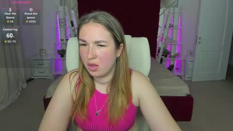 sofii_darling online show from April 2026 04:45:02 PM