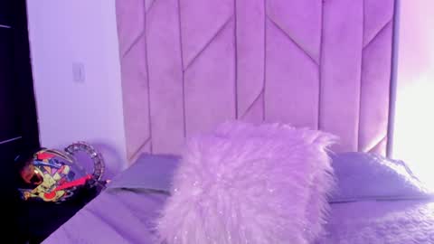 Sofia online show from January 2025 06:43:02 AM