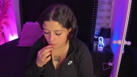 Sofia online show from February 2025 03:58:02 AM