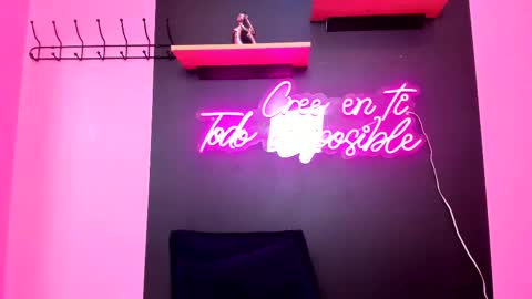 Snapshot of sofiifox chatting on March 2025 08:27:01 PM sofiifox online show from March 2025 08:27:01 PM