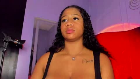 sofiifox online show from May 2026 10:36:01 AM
