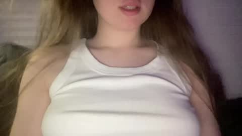 Snapshot of sofinovvak chatting on April 2026 08:12:02 PM Sofi online show from April 2026 08:12:02 PM