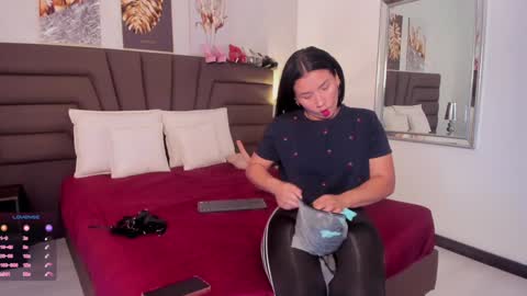      online show from January 2025 11:24:01 AM