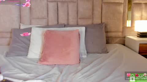 Sofia online show from December 2024 11:39:01 PM