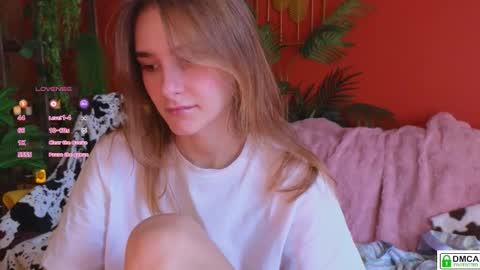 Snapshot of soft_animal chatting on November 2025 09:19:02 AM E online show from November 2025 09:19:02 AM