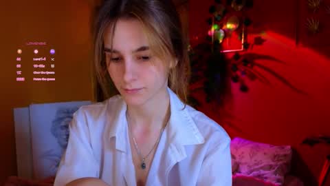 Snapshot of soft_animal chatting on November 2025 09:34:02 AM E online show from November 2025 09:34:02 AM