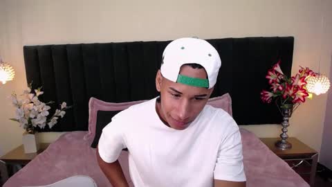 Cam and Amy online show from October 2025 07:47:01 PM