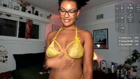 Chloe Kiwi online show from September 2025 01:49:02 AM