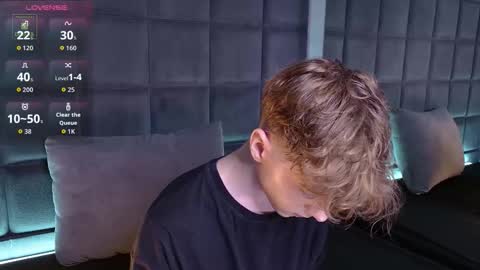 Snapshot of softcrave chatting on February 2026 09:54:02 PM PAUL online show from February 2026 09:54:02 PM