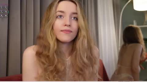 Snapshot of softdreamer_ chatting on November 2025 12:55:01 PM softdreamer_ online show from November 2025 12:55:01 PM