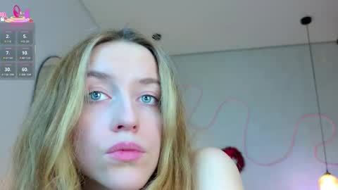 Snapshot of softdreamer_ chatting on December 2025 02:13:01 PM softdreamer_ online show from December 2025 02:13:01 PM