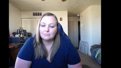 Snapshot of softerpeaches chatting on January 2025 08:46:01 PM Rose online show from January 2025 08:46:01 PM