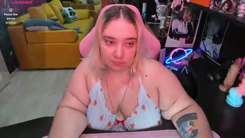 Sofie online show from July 2026 03:04:01 AM
