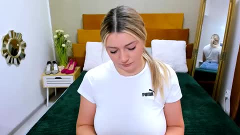 Softpleasurex online show from February 2025 07:16:02 AM