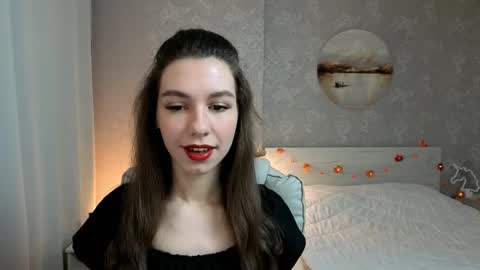 Kelly online show from November 2025 02:18:01 PM