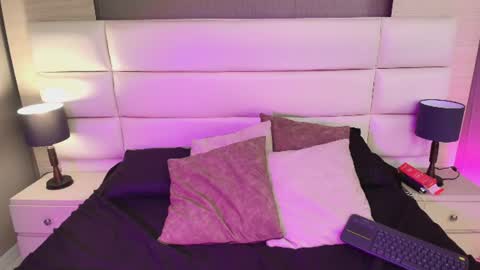 sofy__lee online show from July 2026 08:33:02 PM