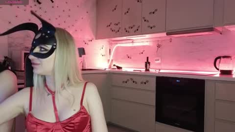 Snapshot of sofyandmike chatting on November 2025 03:30:02 AM SOFYandMIKE online show from November 2025 03:30:02 AM