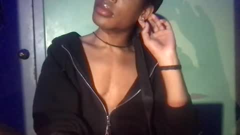 Snapshot of solaceeve chatting on February 2025 12:32:02 AM SolaceEve online show from February 2025 12:32:02 AM