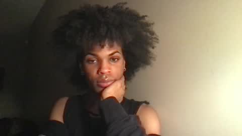 Snapshot of solaceeve chatting on November 2025 01:28:02 AM SolaceEve online show from November 2025 01:28:02 AM