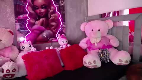 Snapshot of solange_koi chatting on October 2025 04:13:02 PM instagram evalunavelez1. online show from October 2025 04:13:02 PM