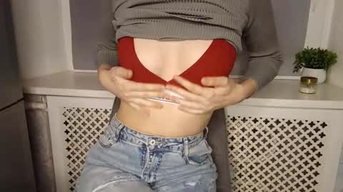 Hanna online show from December 2025 03:32:02 PM