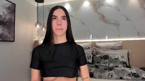 Sol Avelar online show from July 2026 11:02:01 PM