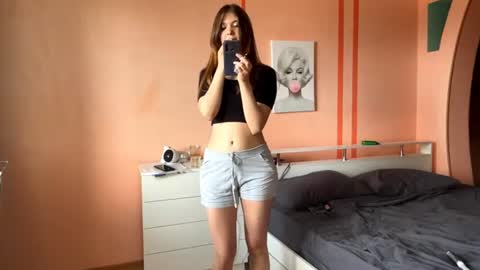 Catheryn online show from July 2026 10:11:01 AM