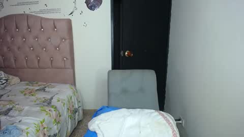 Solesit0 online show from January 2025 05:40:02 AM