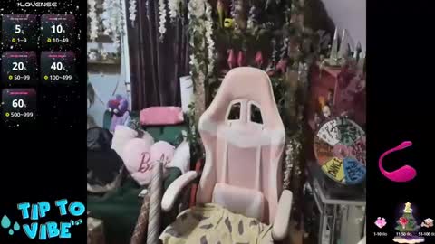 solesticia online show from December 2024 05:01:01 AM