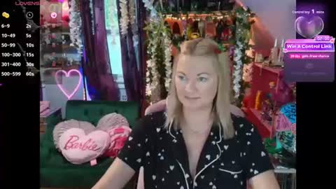 solesticia online show from July 2026 07:10:02 PM