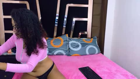 Sol Evans online show from October 2025 03:05:02 PM