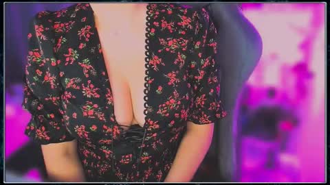 Snapshot of solisgaby chatting on November 2025 06:30:02 PM Gaby Solis online show from November 2025 06:30:02 PM