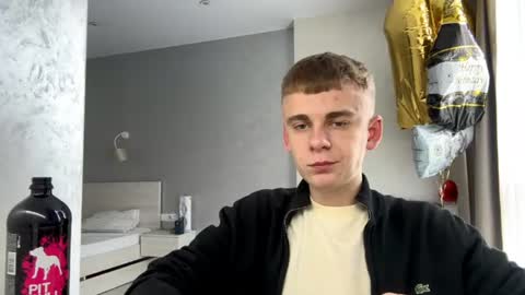 Snapshot of solofury chatting on June 2026 11:11:02 AM Jett online show from June 2026 11:11:02 AM