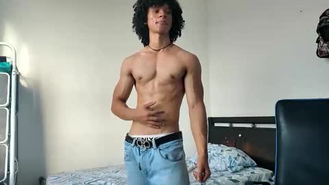 Hi Im Weller Check my Bio  online show from April 2026 09:39:33 PM