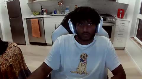 solo online show from January 2025 12:31:01 AM