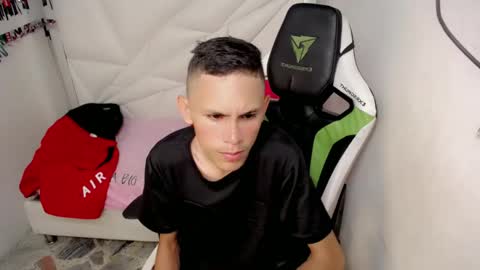 ESTEBAN online show from May 2026 08:14:02 PM
