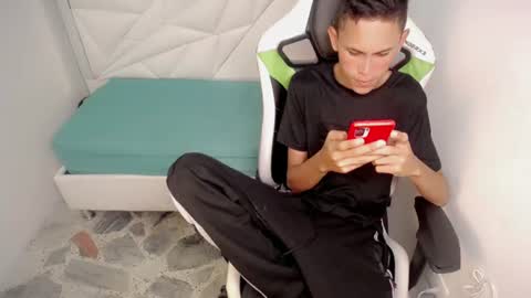 ESTEBAN online show from June 2026 04:57:01 AM