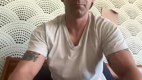 Some guy00 online show from December 2024 07:43:02 PM