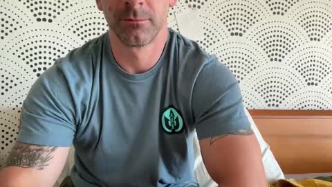 Some guy00 online show from September 2025 08:35:01 PM