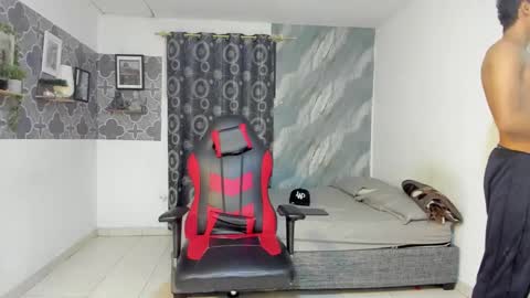 son_hades online show from March 2026 03:43:01 AM