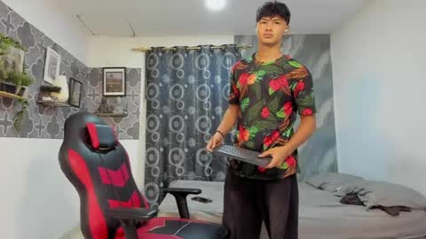 son_hades online show from May 2026 04:13:01 PM