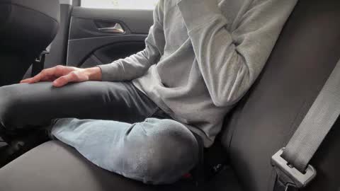 Sondages online show from November 2025 12:29:02 PM