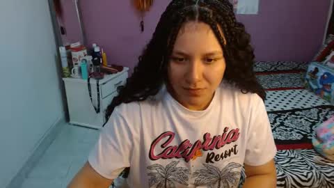 sonialatin69 online show from December 2024 04:29:02 PM