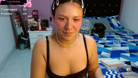 sonialatin69 online show from February 2025 07:52:02 PM