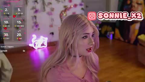 Snapshot of sonnie_mami chatting on April 2026 02:57:01 PM Sonnie online show from April 2026 02:57:01 PM